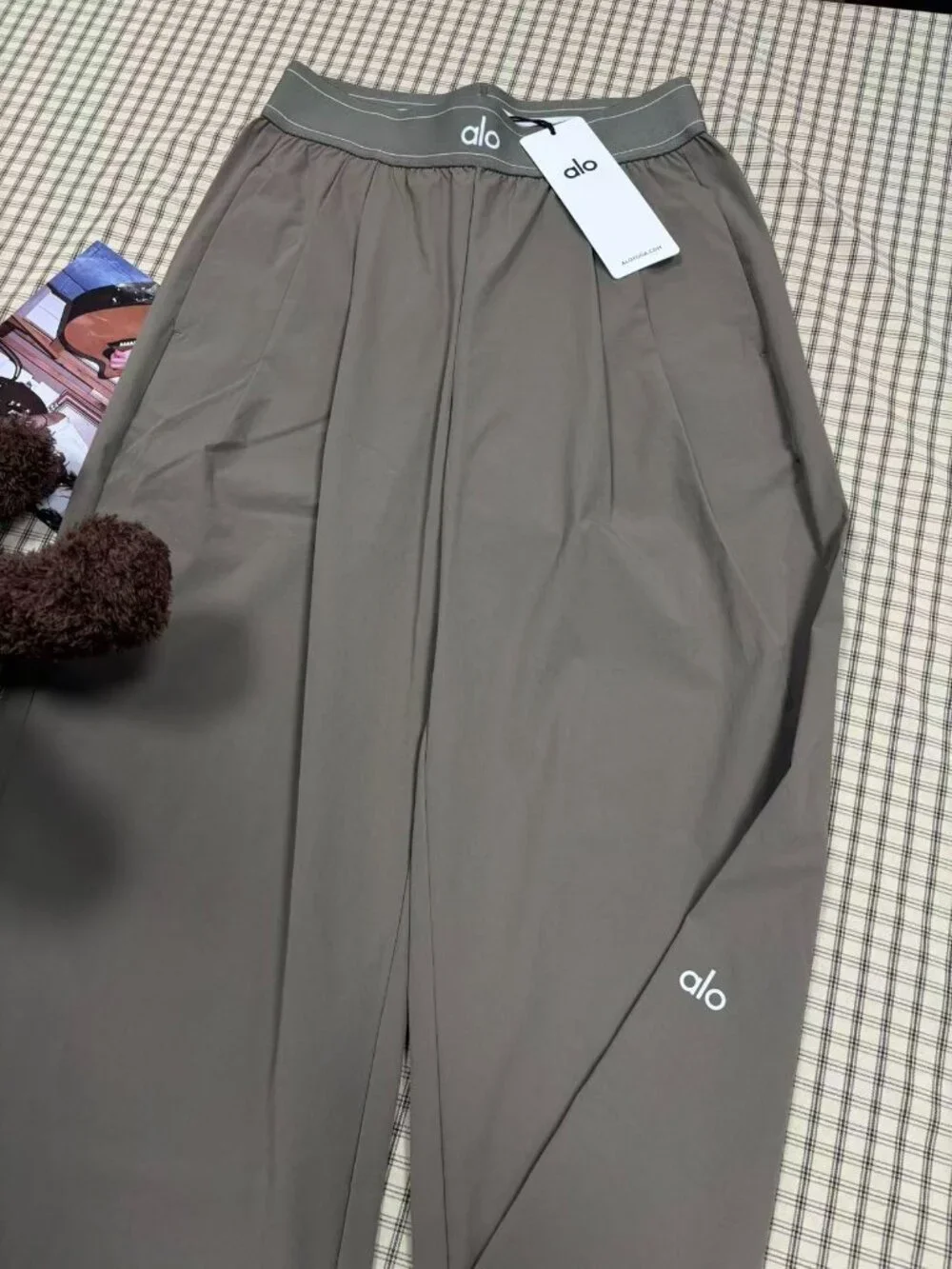 🤍Alo Yoga Suit Up Trouser Olive Regular Loose Straight Leg 30